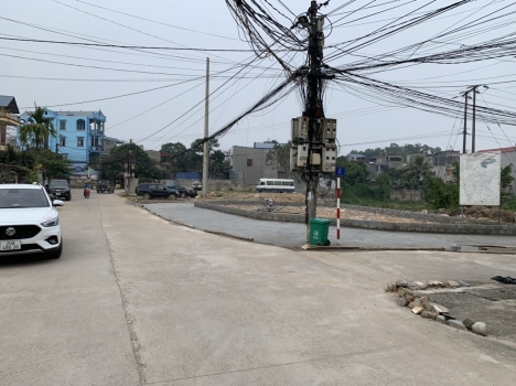 Bán lô 3 mặt tiền 240m2 kinh doanh p Tân Lập,tp Thái Nguyên.4 tỷ xxx