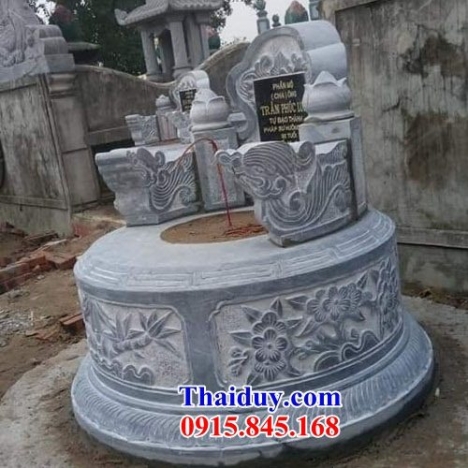 xây mộ tròn bằng đá khối - mồ đá để tro hài cốt