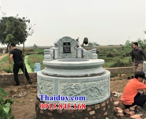 xây mộ tròn bằng đá khối - mồ đá để tro hài cốt