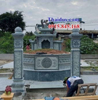 xây mộ tròn bằng đá khối - mồ đá để tro hài cốt