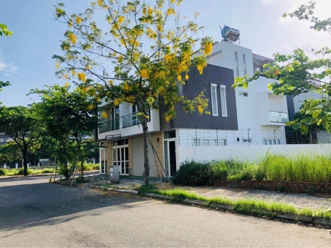Nhà hoàn thiện FPT Đà Nẵng, mua đất gần như tặng nhà đẹp