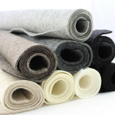 Thảm sợi Polyester lót đệm lò xo
