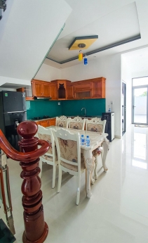 Chính chủ cần bán Nhà Tân Uyên 1 trệt 2 lầu. Xây 3 tấm 90m2 giá rẻ