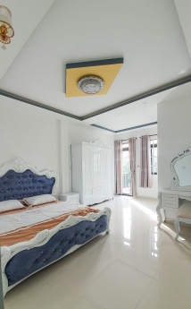 Chính chủ cần bán Nhà Tân Uyên 1 trệt 2 lầu. Xây 3 tấm 90m2 giá rẻ