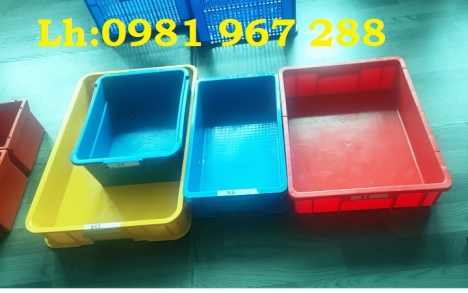 khay nhựa đặc,thùng nhựa kín B2