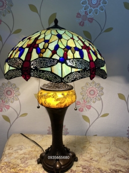 Giao lưu em đèn bàn tiffany hai thân họa tiết chuồn