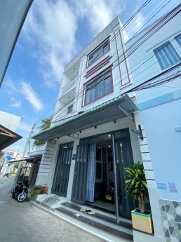 Bán Nhà Mới 2 Lầu Đúc Mặt Tiền Đường Quản Trọng Hoàng Cách Mặt Tiền Đường 3/2 Khoảng 200m LH  Khanh