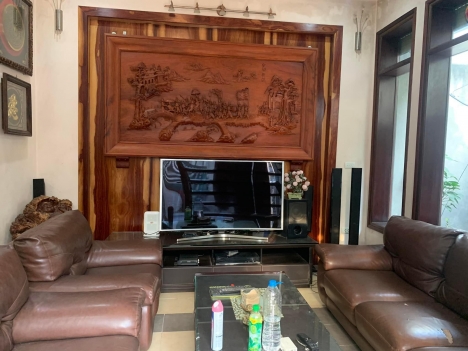 Bán nhà Phố Hoàng Quốc Việt- Q.Cầu Giấy.Kinh Doanh sầm uất, vỉ hè hai bên.Lô góc phân lô.80m2x6T.