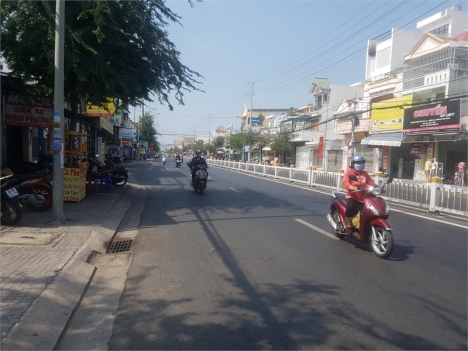 Cho thuê mặt bằng ngang 10m vị trí đông dân cư đường 30/4 TP Vũng Tàu