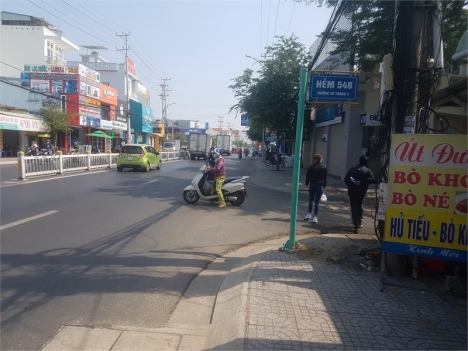 Cho thuê mặt bằng ngang 10m đoạn đông dân cư đường 30/4 TP Vũng Tàu