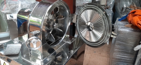 Máy nghiền đường, máy xay đường cát, máy nghiền đường mịn làm bánh kẹo, máy nghiền bột thực phẩm