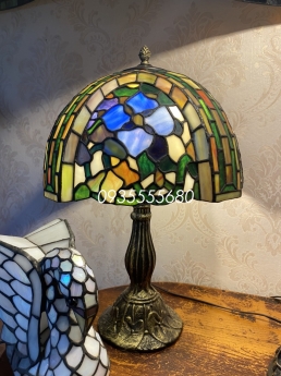 Đèn bàn tiffany nhỏ xinh hàng âu