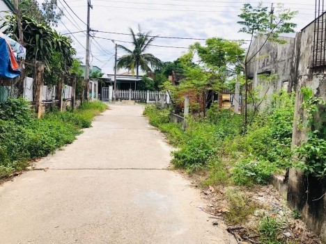 Nhà cấp bốn làng Đại Học Đà Nẵng, 100m2, giá 2.4 tỷ