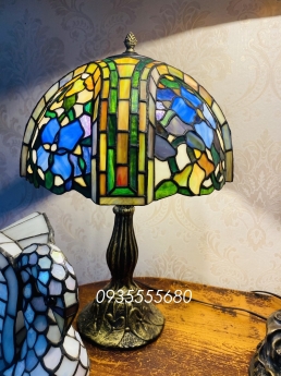 Đèn bàn tiffany nhỏ xinh hàng âu