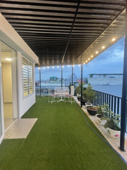 Siêu phẩm 4 tầng full nôi thất view biển . ĐÀ NẴNG