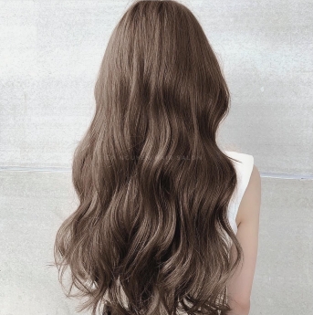Tóc bob uốn xoăn layer siêu cá tính, nhuộm tóc giá rẻ uy tín Hà Nội - Tiệp Nguyễn Hải Salon