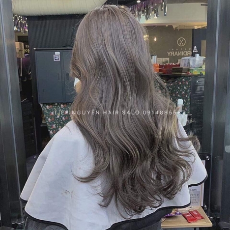 Tóc layer xoăn nhẹ nhàng cho nàng cá tính, tóc layer uốn xoăn sóng mái bay - Tiệp Nguyễn Hair Salon