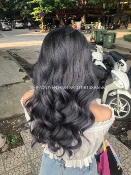 Những kiểu tóc xoăn sóng layer đẹp cho nàng thích cá tính và phá cách - Tiệp Nguyễn Hair Salon