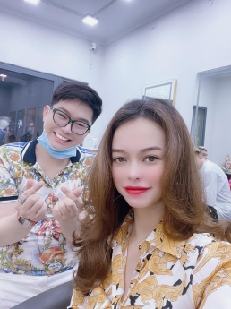 Tóc bob uốn xoăn: tóc bob uốn xoăn cho nàng có tóc mái bay thêm cá tính và trẻ trung