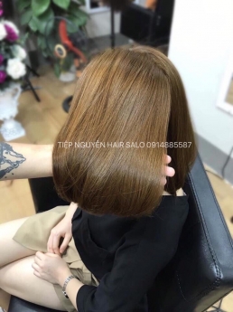 Tóc layer xoăn nhẹ nhàng cho nàng cá tính, tóc layer uốn xoăn sóng mái bay - Tiệp Nguyễn Hair Salon