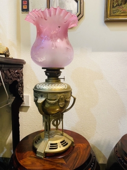 Giao lưu em đèn dầu Pháp cổ