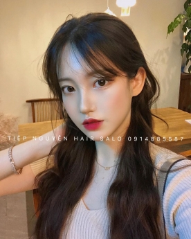 Tóc layer xoăn nhẹ nhàng cho nàng cá tính, tóc layer uốn xoăn sóng mái bay - Tiệp Nguyễn Hair Salon
