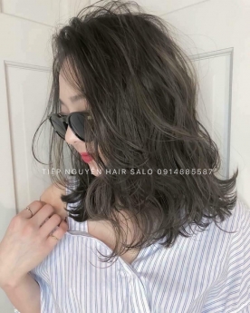 Tóc bob layer xoăn nhẹ nhàng cho nàng cá tính, nhuộm tóc nâu trà sữa - Tiệp Nguyễn Hải Salon