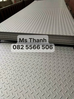 Tấm/cuộn gân đúc SUS304 cán nóng nhập khẩu