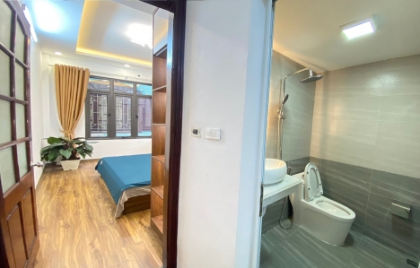 Bán nhà Mạc Thị Bưởi .6 ngủ cực rộng. 38m x 5 tầng. 3,75 tỷ có thương lượng