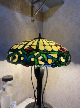 Giao lưu đèn bàn tiffany họa tiết tây âu