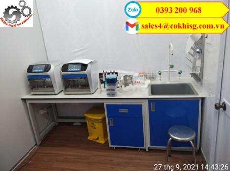 Bàn thí nghiệm áp tường