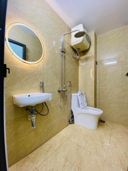 Bán nhà Tam Trinh - Mai Động. Ngõ rộng thênh thang. 30m x 5 tầng. 3 tỷ có thương lượng