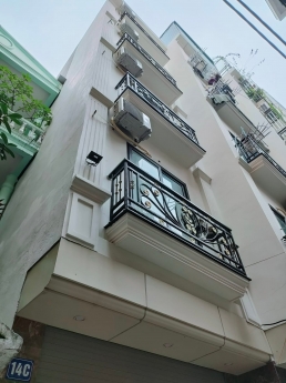 NHÀ PHỐ HOÀNG QUỐC VIỆT 40M X 5 TẦNG, Ô TÔ GẦN,  GIÁ 4.15 TỶ