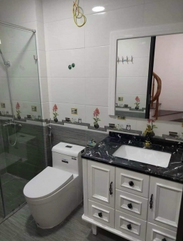 Chủ nhà cần bán nhà phố Ngọc Lâm - 5 tầng full nội thất - Vị trí hiếm - Gần công viên - Giá siêu rẻ