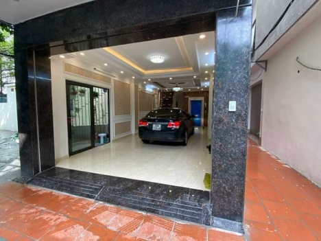 Bán nhà Phố Hồ Tùng Mậu-Bắc Từ Liêm. Ba Thoáng.Gara Ô tô trong nhà, Thang Máy.Hàng xóm công chức