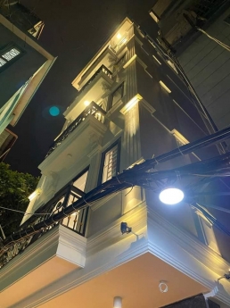 Bán nhà Phố Hồ Tùng Mậu-Bắc Từ Liêm. Ba Thoáng.Gara Ô tô trong nhà, Thang Máy.Hàng xóm công chức