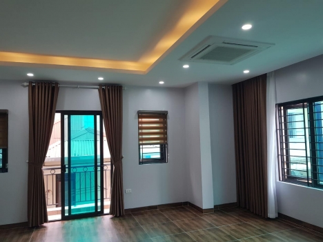 Bán nhanh trong tháng Phố Hoàng Quốc Việt-Q.Cầu Giấy.Thang Máy.Lô Góc.20m ra mặt phố.Ô tô tránh