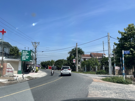 GIẢM GIÁ BÁN NHANH LÔ GÓC MẶT TIỀN Đ.HÙNG VƯƠNG XÃ VĨNH THANH CÓ 300M2 THỔ