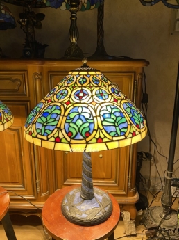 Giao lưu đôi đèn hoa văn cổ Pháp