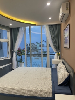 Chinh chủ ban nhà 4 tầng . Full nôi thất vỉew biển. Đà nẵng