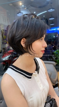 Tóc bob uốn cụp ngang vai, những kiểu tóc bob uốn xoăn siêu cute hiện nay