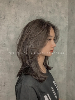 Tóc uốn xoăn tầng cao lọn to cho nàng tóc mái bay : tóc bob uốn cụp cho nàng mặt tròn