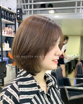 Tóc uốn xoăn layer, tóc bob uốn cụp nhẹ ngang vai cho mái tóc mưa - Tiệp Nguyễn Hair Salon