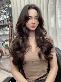 Tóc bob uốn xoăn, uốn xoăn sóng ngang vai Tiệp Nguyễn Hair ư