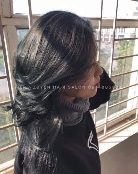 Tóc uốn xoăn layer tầng cao, tóc bob uốn cụp ngang vai - Tiệp Nguyễn Hair Salon