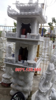 Mẫu miếu thờ thần linh bằng đá khối