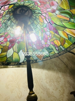 Giao lưu cây đèn sàn tiffany hàng Đức