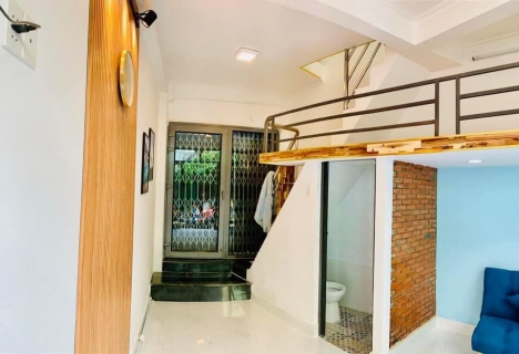 Nhà mặt tiền- Tiện kinh doanh- Đang cho thuê 9 triệu- Nhỉnh 3 tỷ