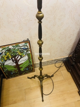 Giao lưu cây đèn sàn tiffany hàng Đức