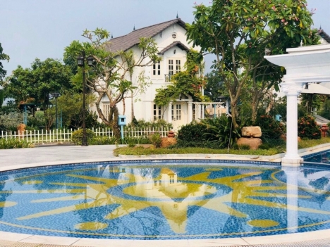 Ra Hàng Gấp Biệt Thự khoáng nóng 280m2 dự án Vườn Vua Resort phú thọ view Hồ sen giá siêu mềm